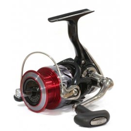 Катушка безынерционная DAIWA 15 Luvias 2500