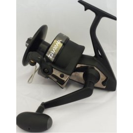 Катушка безынерционная DAIWA DF Cat 100